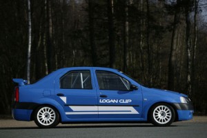 dacia-logan-rennauto