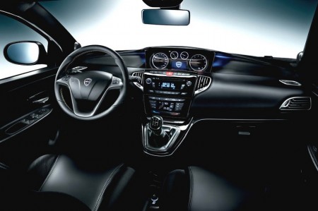 lancia-ypsilon-cockpit