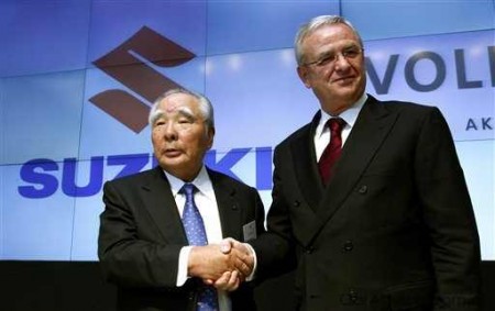 vw-suzuki-hand-shake