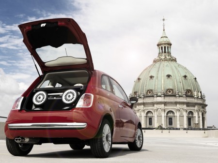 Fiat 500 mit Kinderwagen