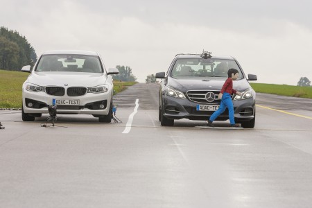 Test BremsAssistenzSysteme Fußgängerschutz-im-ADAC-Test