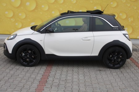 Opel Adam Rocks